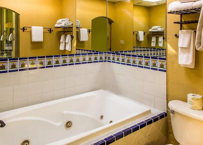 Hotel La & Casitas, An Ascend Collection Casas Adobes