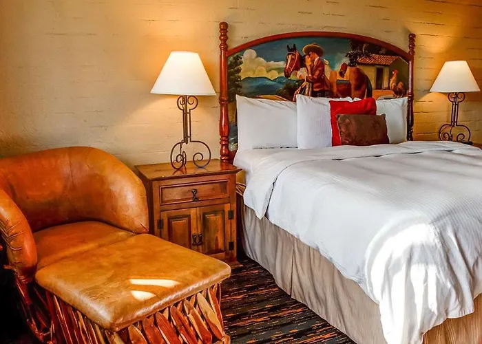Hotel La & Casitas, An Ascend Collection Casas Adobes